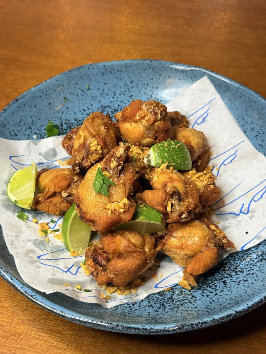 Frango à passarinho crocante